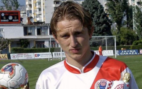 2004. Luka Modrić