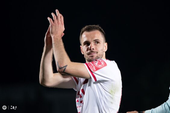 Osam trofeja i bezbroj uspomena: Kerim Memija karijeru nastavlja u Indoneziji!